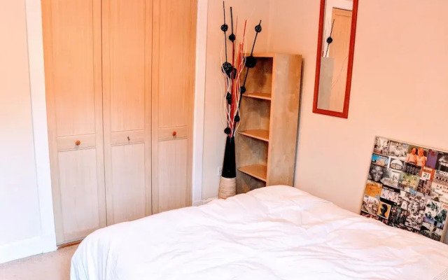 2 Bedroom Penthouse in Edinburgh