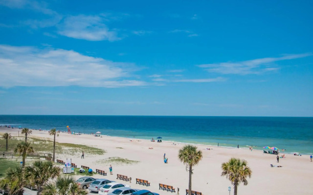 Seaside Amelia Inn