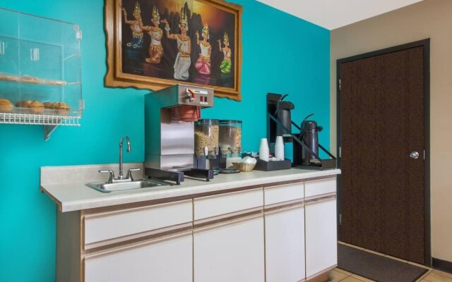 Knights Inn Wentzville