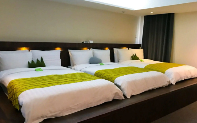 Metro Hotel