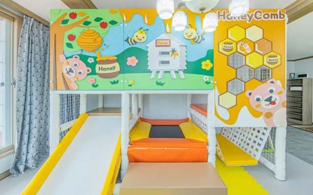 Geojae Mongdol Kids Pension