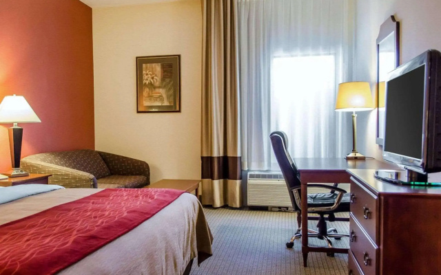 Comfort Inn & Suites York North