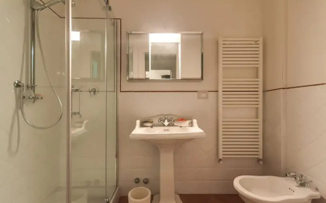 Forte dei Marmi renewed 6 bedroom villa