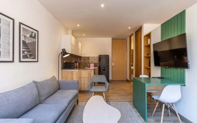 w Stunning 1BR in Chico