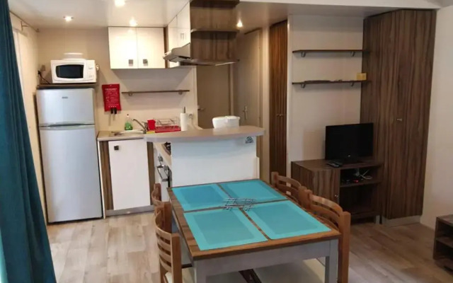 Mobil-home 42, proche animations