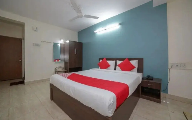 Super Deluxe Guest House by OYO Rooms