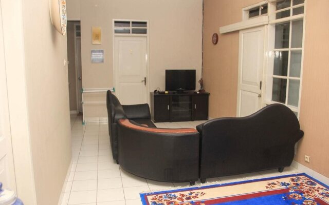 PELE Backpacker Guesthouse