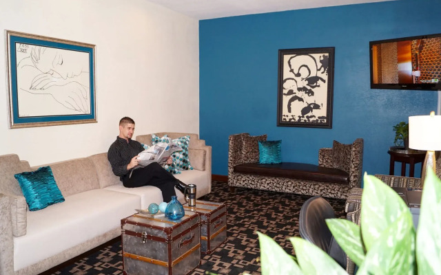 Comfort Inn & Suites