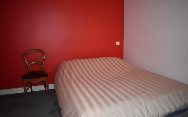 Spacious 1 Bedroom Apartment in Paris 15th