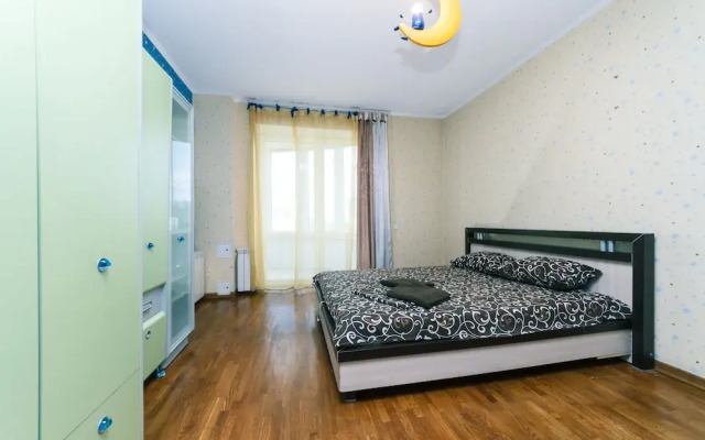 Two-storey apartment near IEC