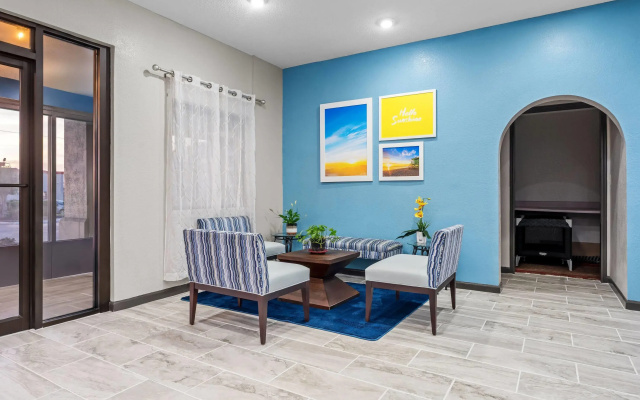 Days Inn by Wyndham Troy