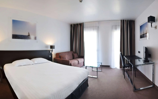 Golden Tulip Pornic Suites