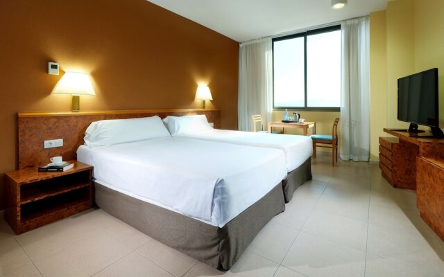 Hesperia Sant Joan Suites