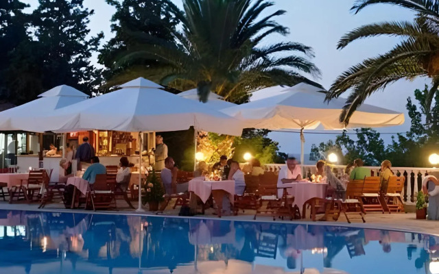 Hotel Dionyssos