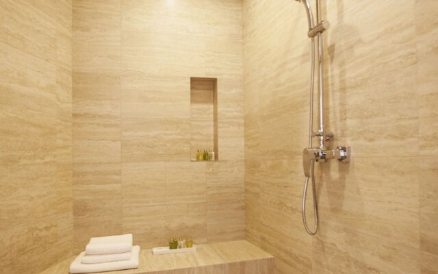 Отель Senator Maidan