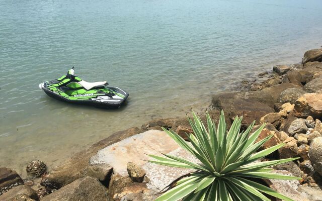 La Villa - Adults Only