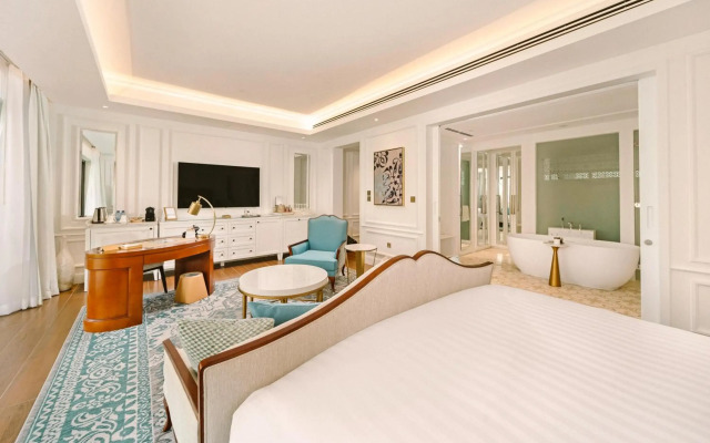 Royal Saray Resort