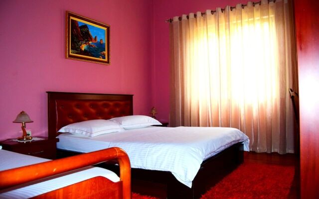 Vila LILI Guest House - Berat