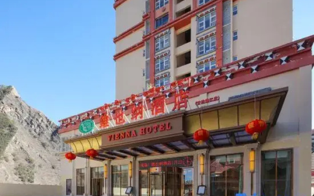 Vienna hote Ganzi 318 National Road Yajiang Bianch