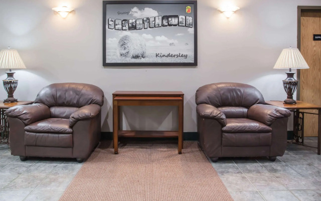 Super 8 by Wyndham Kindersley