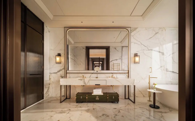 Four Seasons Hotel Dalian