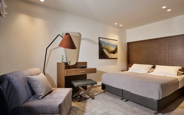 Prima Vista Beachfront Boutique Hotel