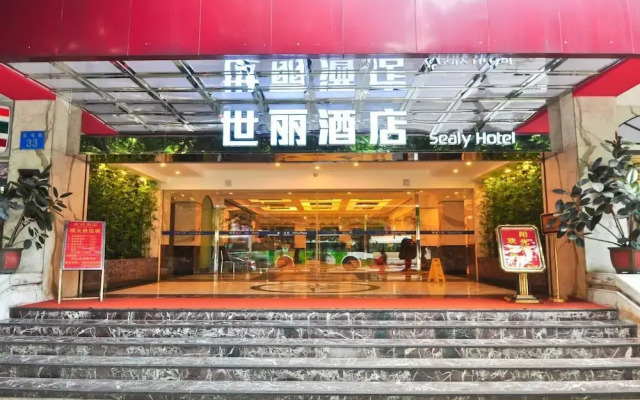 Sealy Hotel