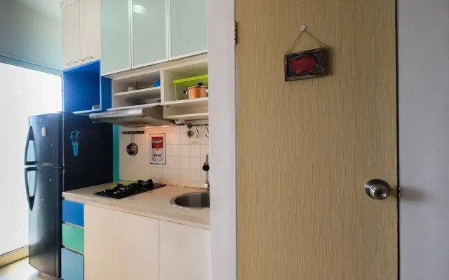 Modern 1BR Apartment at Pancoran Riverside