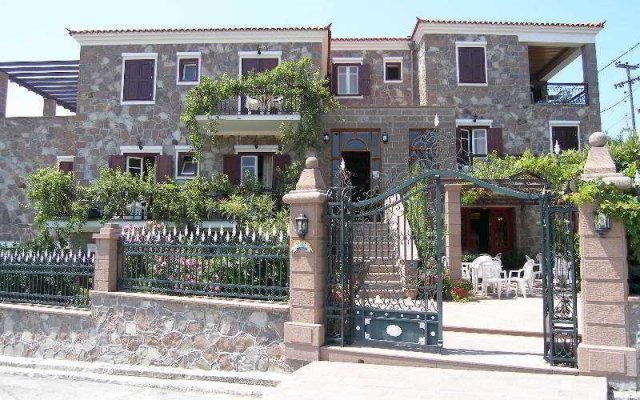 Villa Iris Hotel