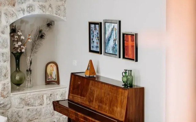 Secret Orange by DuHomes