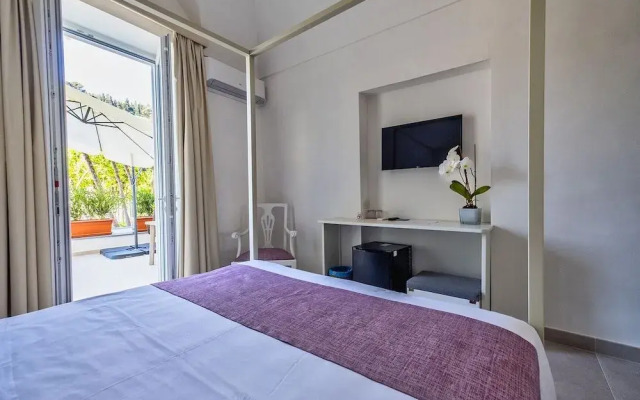Villa Giardini Luxury Room
