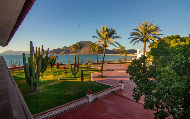 Hotel Playa de Cortes