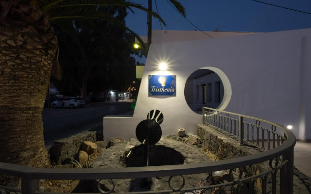 Tristhenia Hotel