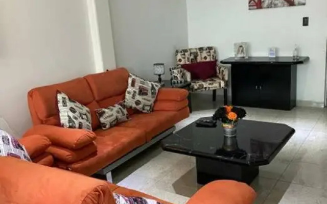 Depa Frente al aeropuerto 8huespedes 103