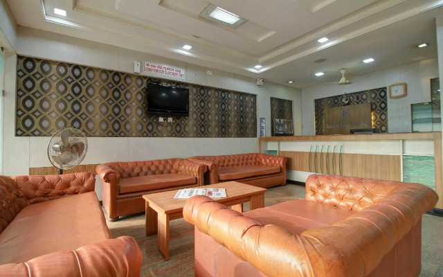 OYO 22454 Hotel Janardana