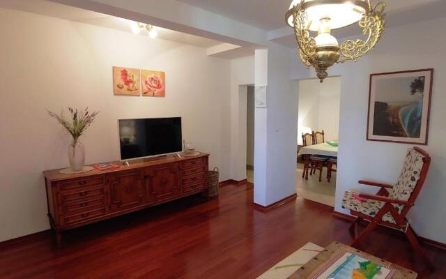 Apartments Cvita - 150m from beach