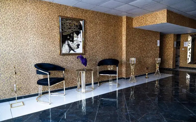 Ayya Sui̇t Hotel