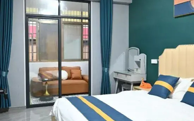 Rongrong Homestay (Ruijin Stadium Branch)