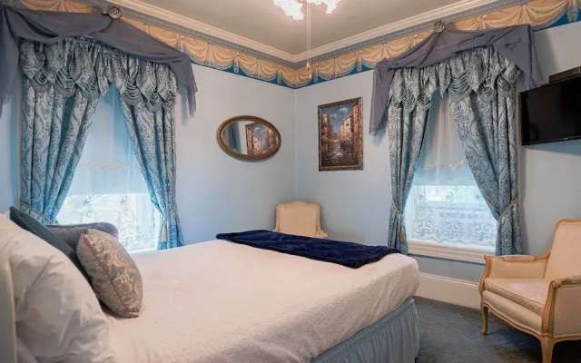 Heber Senator Bed and Breakfast