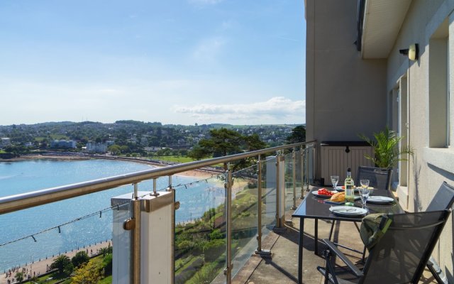 Beautiful Apartment in Torquay With Sea View