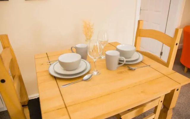 Charming 1-bed Apartment in Stroud