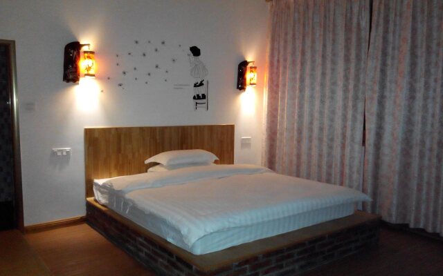 Yangshuo Peaceful Valley Retreat