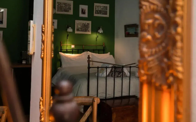 Rafalias Mansion