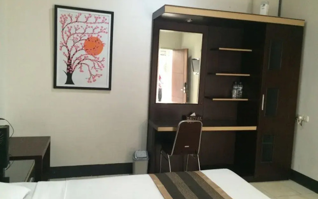 Airy Mataram Cakranegara Maktal 3 Lombok