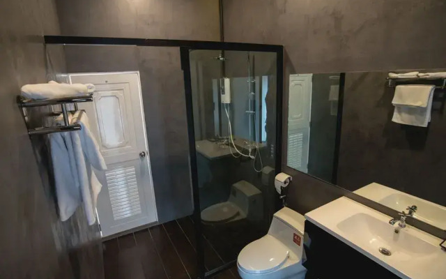 Kwai Tara Riverside Villas
