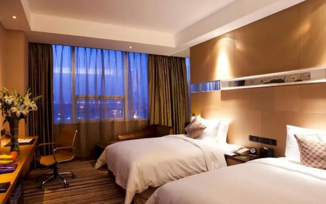 Qingdao Celebrity Hotel