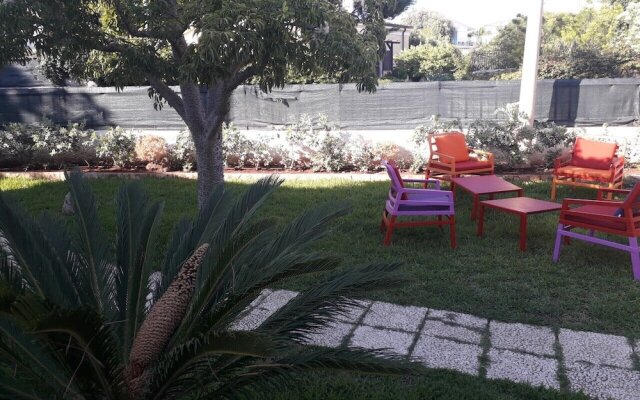 Apartments in Villa by the sea With Swimming Pool 20 Meters From the sea