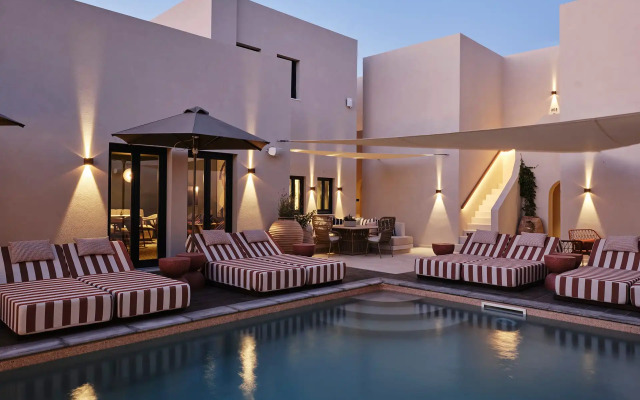 NAUMA PAROS | Design Boutique Hotel