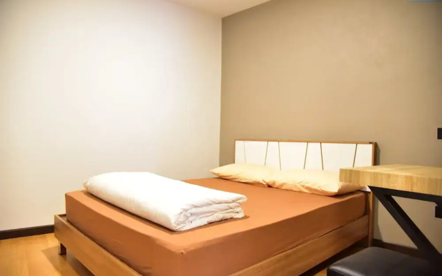 Inn Trog And Inn Soi - Hostel - Adults Only