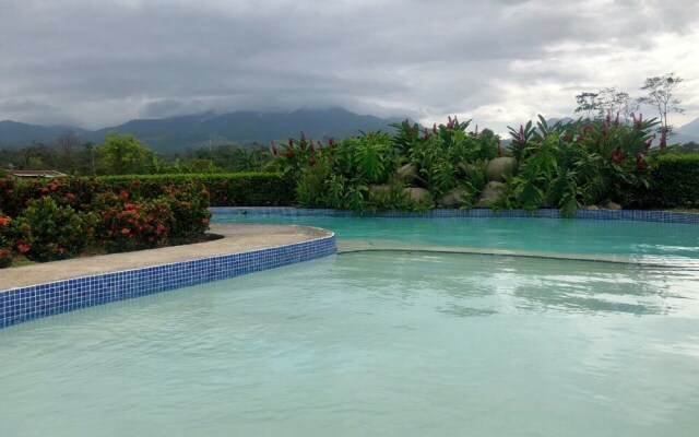 Relax House